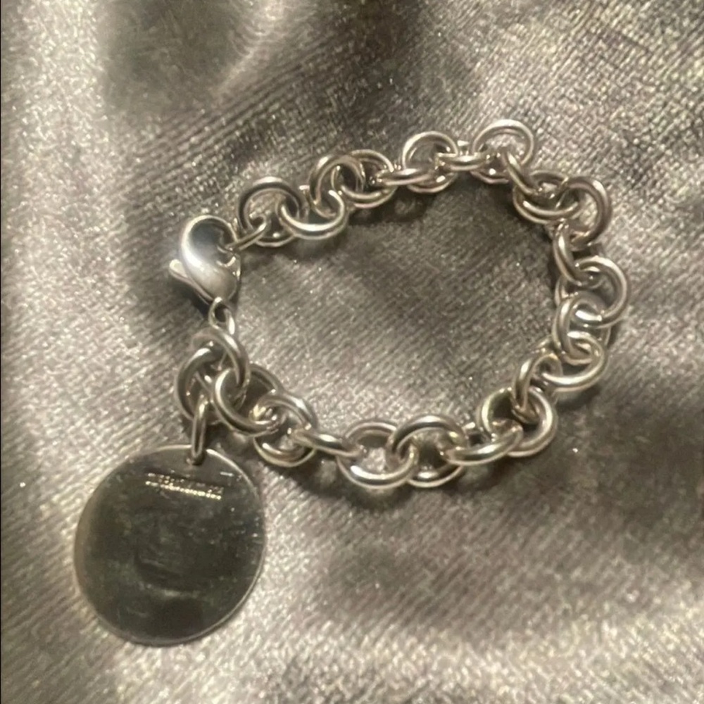 Authentic Tiffany & Co Silver Circle Tag Charm Bracelet
